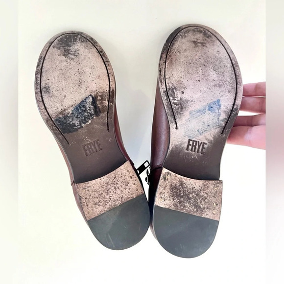 FRYE Carly Chelsea Bootie Cognac Double Zip Leather Ankle Boot Size 6B - Picture 10 of 11